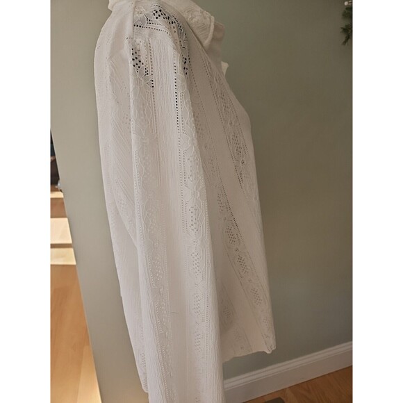 LELIS Floral Lace open weave Button Down Top, women's Size Large white - Picture 6 of 12
